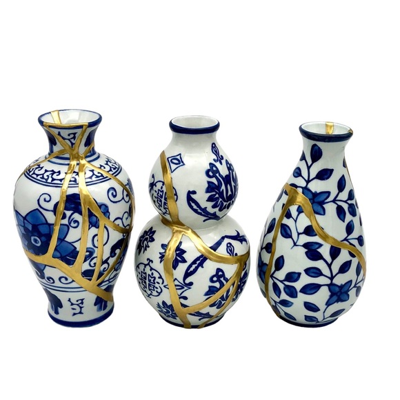 Kintsugi Vase Set Bombay Blue and White Porcelain Gold Crack Growth Gift - Picture 12 of 17